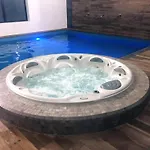 Apartment 4 Seasons- Basen Wewnetrzny,jacuzzi,sauna,silownia I Kulkoland W Cenie!!! Kolberg