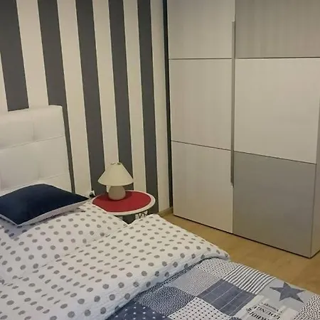 Apartment 4 Seasons- Basen Wewnetrzny,jacuzzi,sauna,silownia I Kulkoland W Cenie!!! *