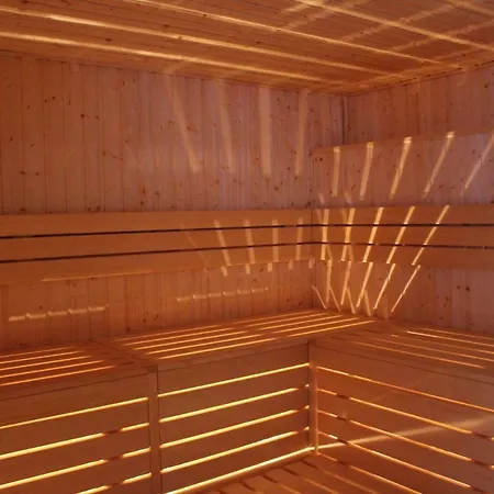 4 Seasons- Basen Wewnetrzny,jacuzzi,sauna,silownia, Kulkoland I Parking Gratis