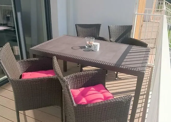 4 Seasons- Basen Wewnetrzny,jacuzzi,sauna,silownia I Kulkoland W Cenie!!! Апартаменты Колобжег